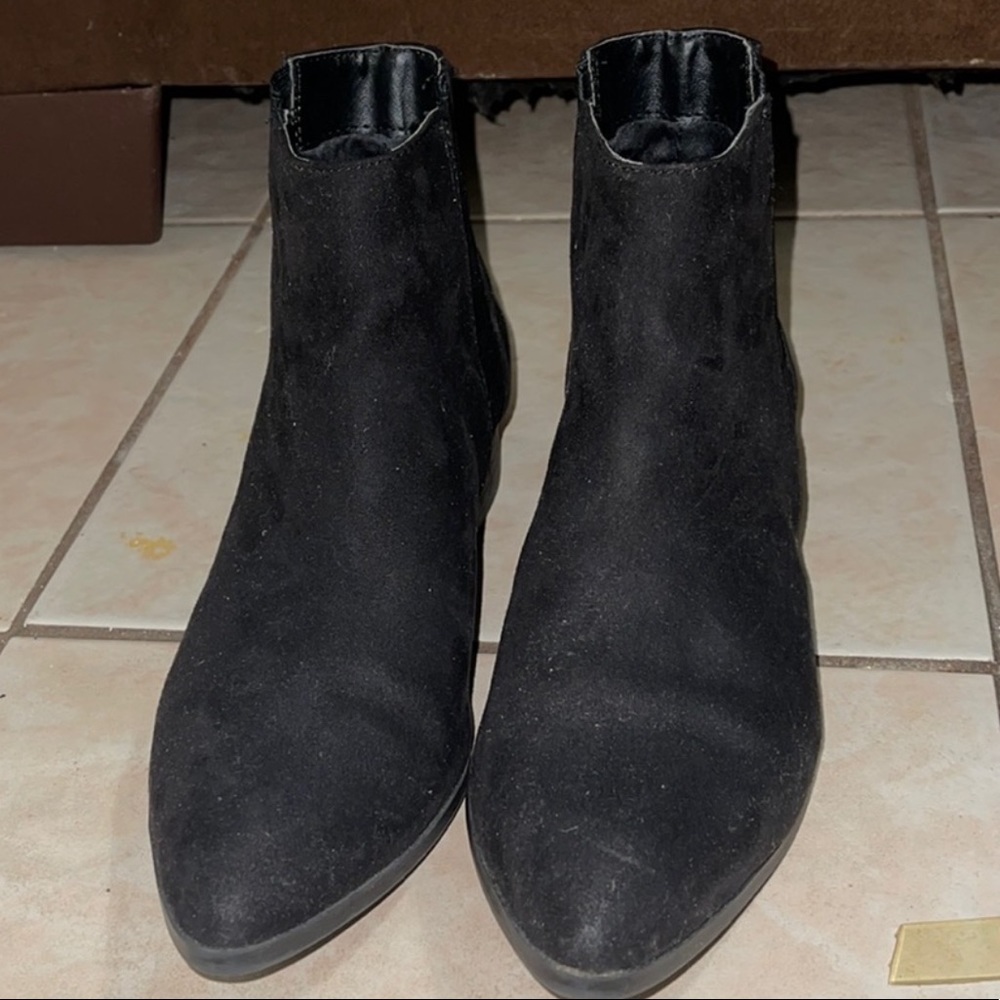 🔥PRICE DROP🔥 H&M Suede Ankle Boots Sz 8